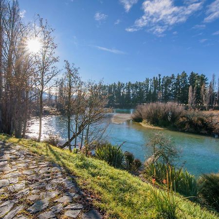 Wanaka Stone Cottage - Wanaka Holiday Home מראה חיצוני תמונה