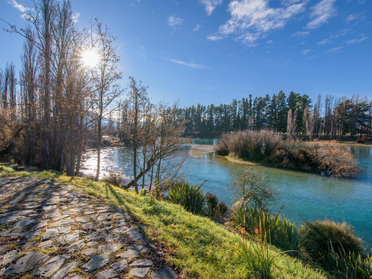 Wanaka Stone Cottage - Wanaka Holiday Home מראה חיצוני תמונה