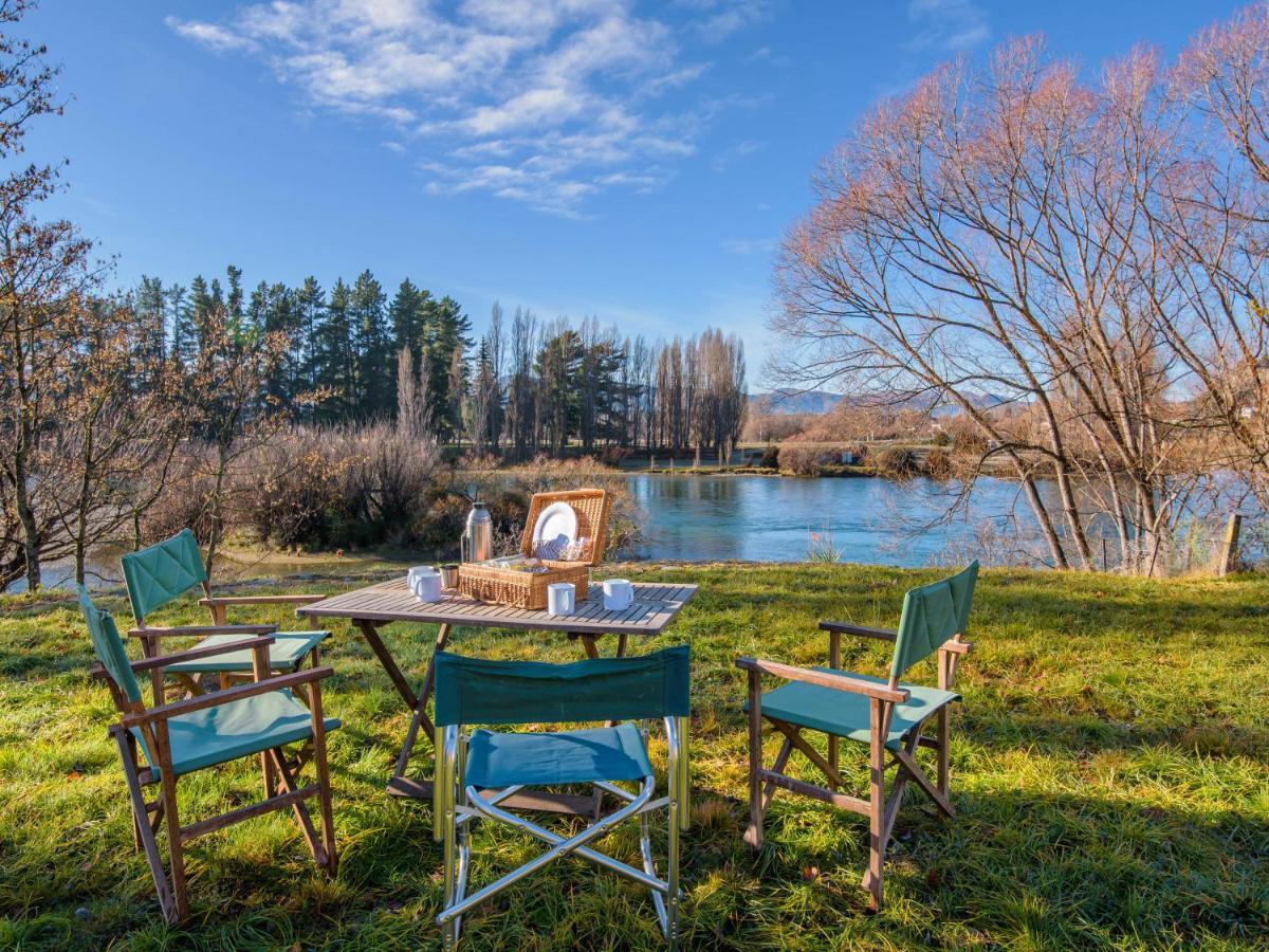 Wanaka Stone Cottage - Wanaka Holiday Home מראה חיצוני תמונה