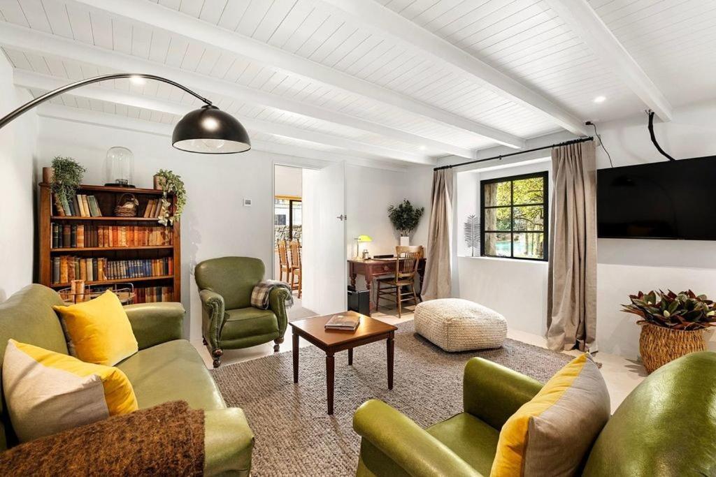 Wanaka Stone Cottage - Wanaka Holiday Home מראה חיצוני תמונה