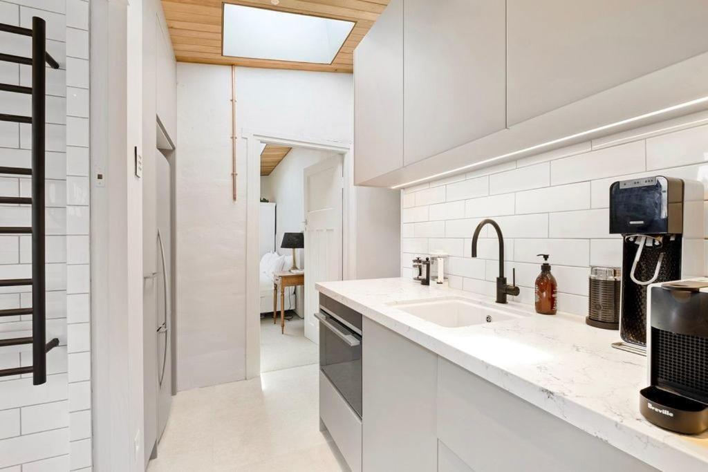 Wanaka Stone Cottage - Wanaka Holiday Home מראה חיצוני תמונה