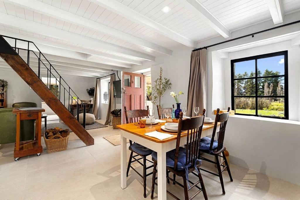Wanaka Stone Cottage - Wanaka Holiday Home מראה חיצוני תמונה